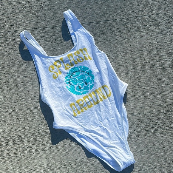 Aerie Smiley® Birthday Scoop Cheekiest One Piece Swimsuit NWT - Picture 5 of 6